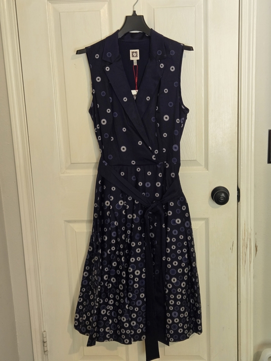 Anne Klein Dresses & Skirts - Anne Klein Navy Sleeveless Floral Dress